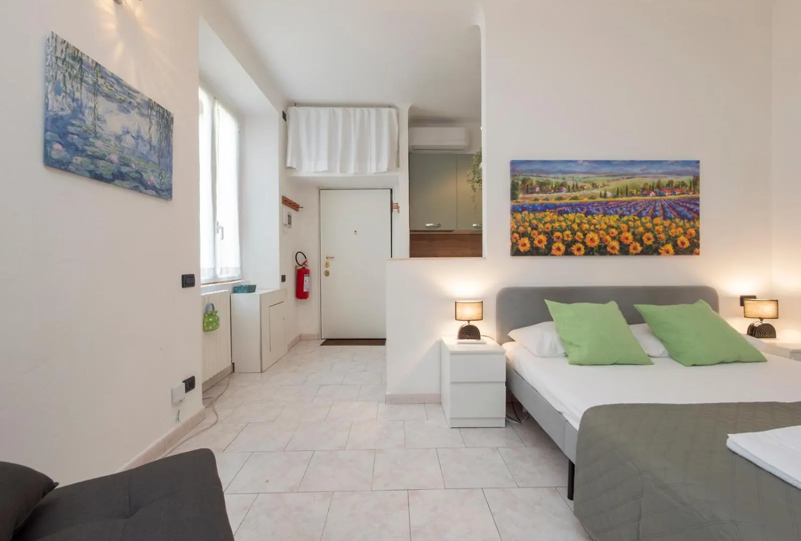 Ihost Studio - Premuda 17 Milan